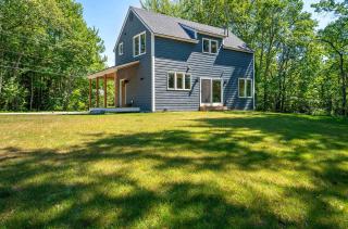 The Blue Jetty Coastal Home - 6