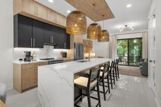 Papaya Place - 6