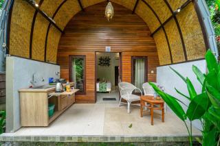 Jungle River 5 BR Villa- Pool, Yoga, Tubing Near Ubud - 0