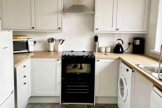 Stockwood - 3 bedroom bungalow, sleeps 6, dog friendly, - 6
