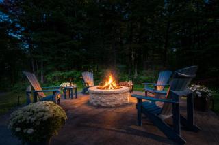 Year-Round Hot Tub Fire Pit Private Acres -  - 8