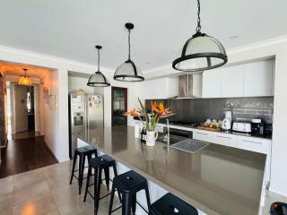 Amazon Artistry 5 bedrooms Full House - 7