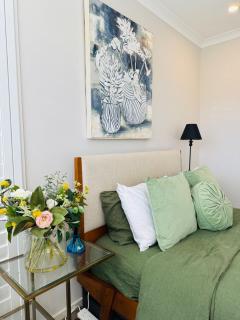 Amazon Artistry 5 bedrooms Full House - 4