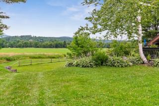 Large 4bdrm mtn-view condo, hot tub on bike path! - 4