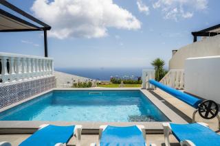 BLUE OCEAN COTTAGE with private heated Pool - 0