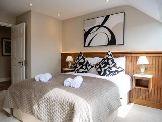 Town Central Nest - Dingle - 6