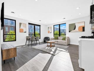 Spacious 3BR Boston Base | Free Parking - 0
