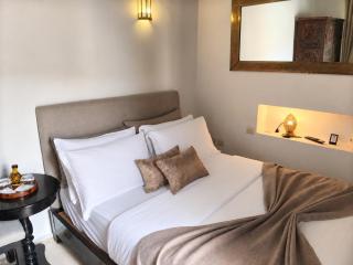 Riad Oasis Chambre Luxe avec baignoire et accès terrasse Petit déjeuner inclus - 0