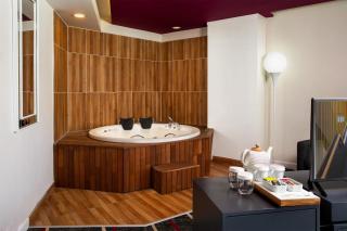 Park Inn by Radisson Ankara Cankaya - 1