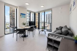 34th Floor Luxurious 1BR - Epic View & Top Location - 4