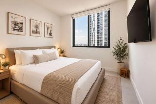 34th Floor Luxurious 1BR - Epic View & Top Location - 2