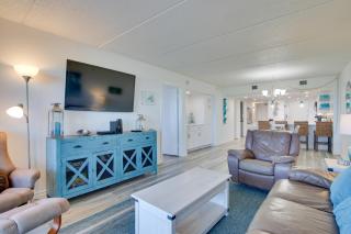 Resort Perks & Gulf Views: Suntide III - Unit 304 - 3