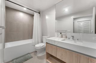 Crosby Miami WTC 2BR 2BA Best View Unit #2407 - 9