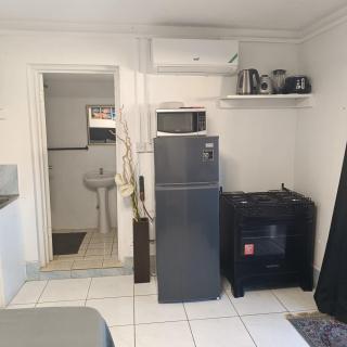 Montego Bay Sea View Guesthouse - 2