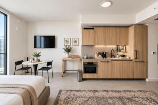Lux Studio on 36th floor Rooftop Pool Prime Area - 5