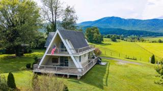 Old Rag A-Frame: Mountain Views Hot Tub Fire Pit - 2