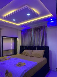 DBaLoGuN's PlaCe -DOWNTOWN PANSEKE -OLUWO AREA - 1