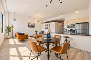 Suburban Haven Stylish Loft - Kearny - 6