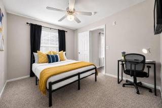 Upscale 3BR Dallas Stay, Pool and Fitness - 7