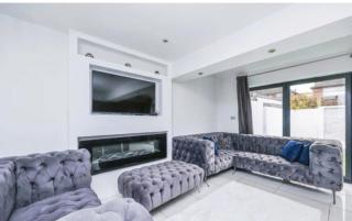 Spacious 5 BR-2BR l Sleeps 11 l Free Parking l Contractors & Groups - 1