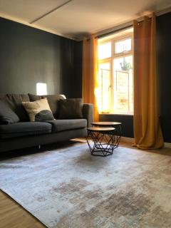 Cosy 1BR Croydon Flat with King Bed & WiFi - 0