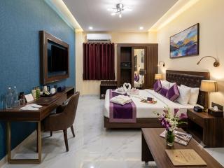 Mahadeva Hotels - 6