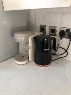 Cosy 1BR Croydon Flat with King Bed & WiFi - 7