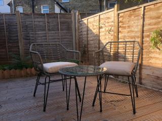 Cosy 1BR Croydon Flat with King Bed & WiFi - 3