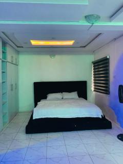 DBaLoGuN's PlaCe -DOWNTOWN PANSEKE -OLUWO AREA - 4