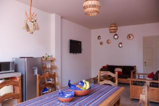 comfortable, spacious, central with a pool and terrace - 9