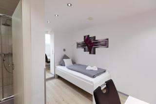 Hotel Rühen, 24 Stunden Check in, kostenfreie Parkplätze - Rühen - 2