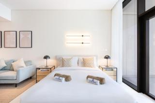 Cozy Central Home with Full Burj View - 4