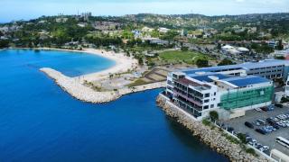 Surfs Up - A Sky Harbour Oceanfront King Suite - 1