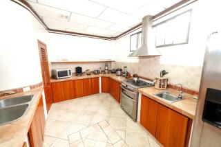 Galapagos Family Vacation 3 bedrooms 7 guests Centrally located and ocean view - 7