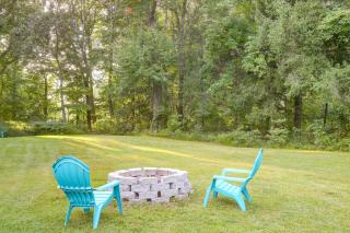 Trailside Escape! Cozy Stormville Apartment - 7