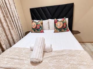 10 Klaserie , 2 Bed Room Apartment - 1