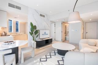Central Luxe Marina Home with Roof Top Pool - 2