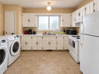 MT Pleasant NW 2 bedrooms 502 - 2