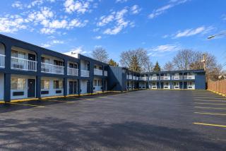 Richmond Inn & Suites Near Dayton I-70 - 8