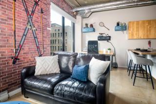 Vintage NY Style Loft AC Near Rogers LRT - 9
