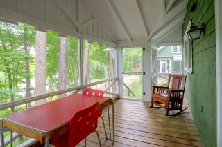 Treetop Perch! Retreat in Saranac Lake Village - 9