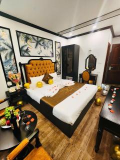 Crown Luxury Hotel - 6