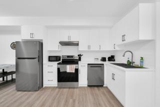 1BHK Close to Downtown Whyte Ave near UOFA 10947 - 5