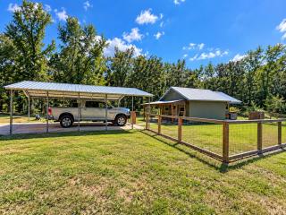 Sardis Lake - Tiny Studio Cabin - 2