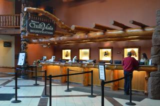 Comfortable 3-BR 3BA with Jacuzzi, Fireplaces & FREE Waterpark Passes in Chula Vista 24590 - 7
