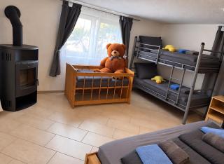 84 qm Ferienwohnung nahe Europa Park bis 6 Personen Hunde willkommen komplett eingezaeunt - 2