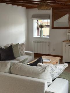 The Byre, Lympstone, luxury cottage sleeping four in Lympstone - 2