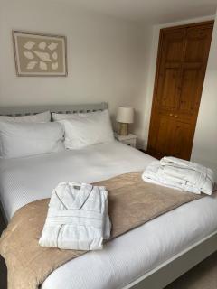 The Byre, Lympstone, luxury cottage sleeping four in Lympstone - 1