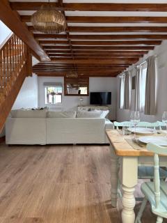 The Byre, Lympstone, luxury cottage sleeping four in Lympstone - 1