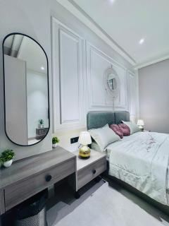 Alora Suite Aesthetic Luxe 1BHK - 8